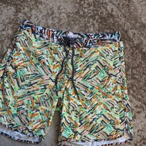 Maaji Vibrant Patterned Swim Shorts size m no liner
